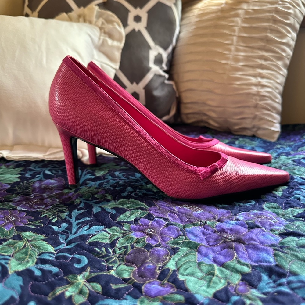 Lauren Ralph Lauren vintage heels!